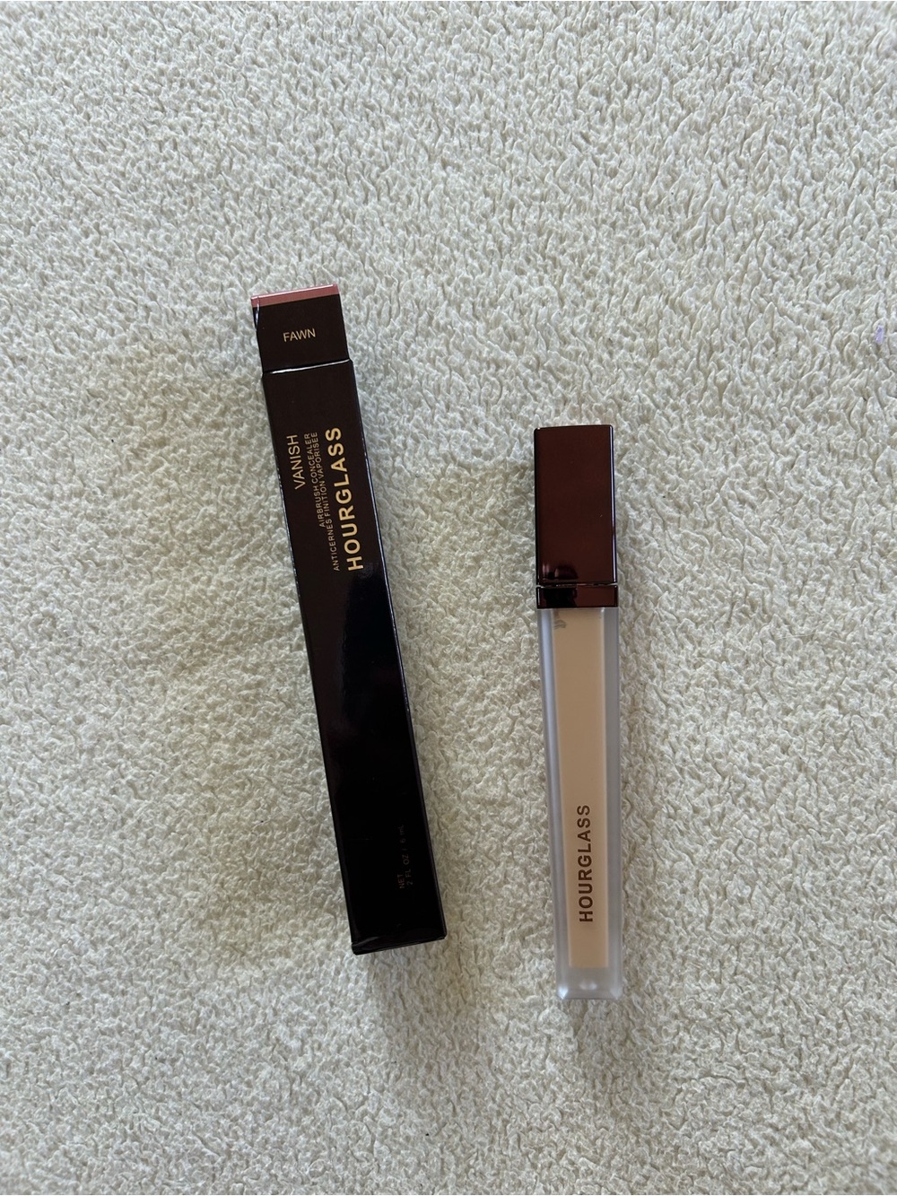 Hourglass Vanish Seamless Finish Concealer – Fawn